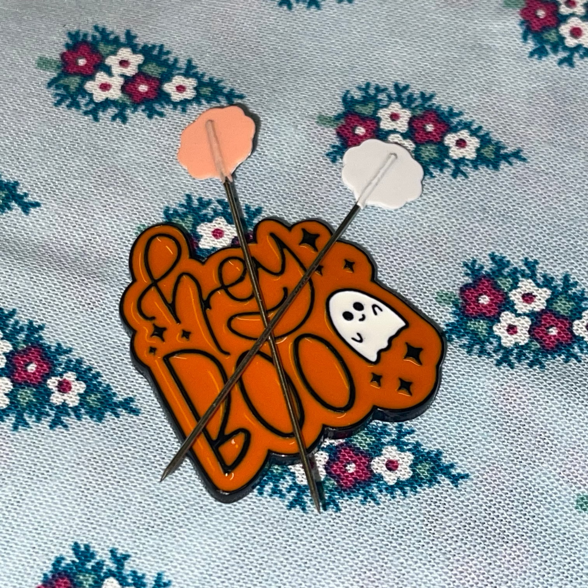 Hey Boo halloween needle minder