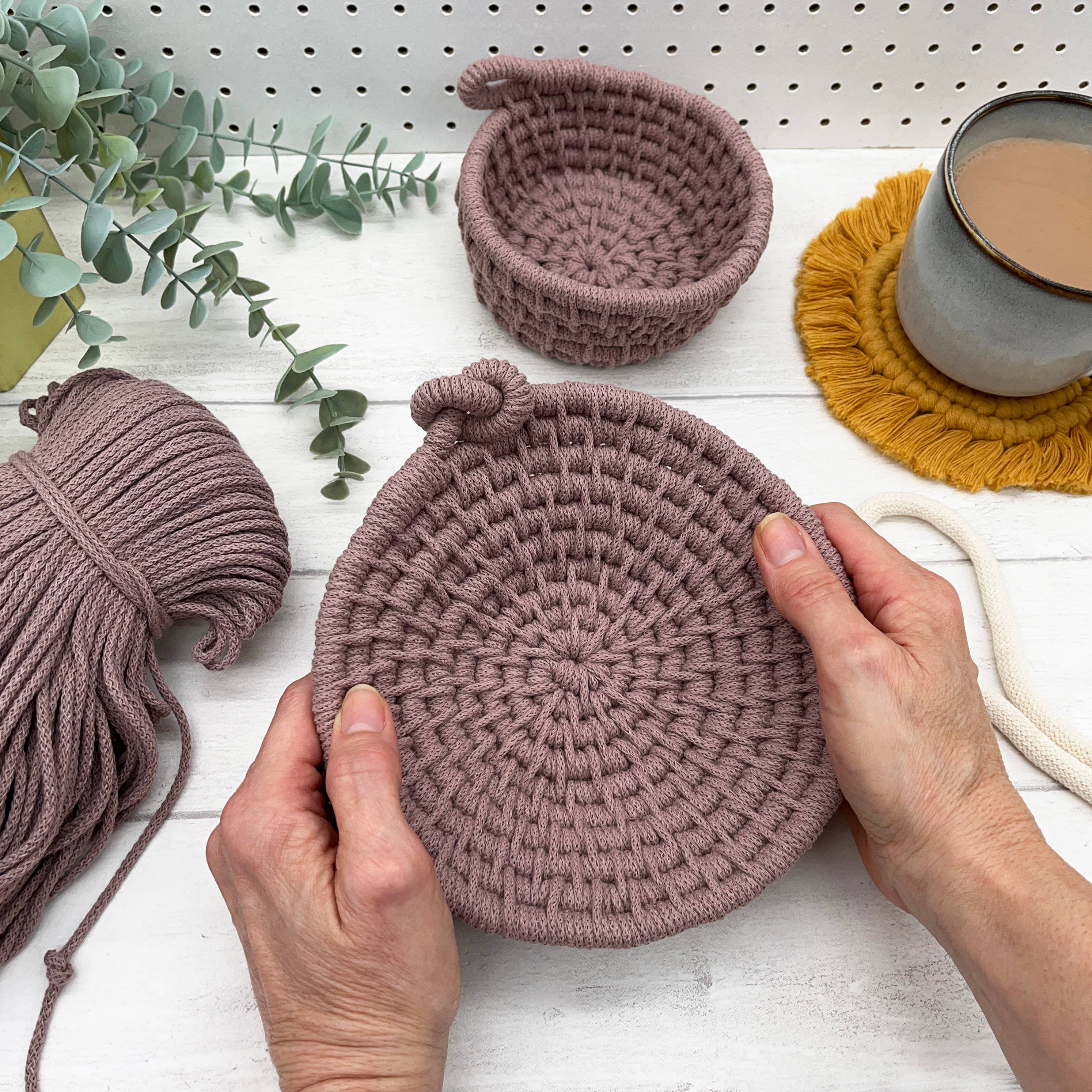 Macrame Kit, Baskets - Mauve - Learn to make a set of three