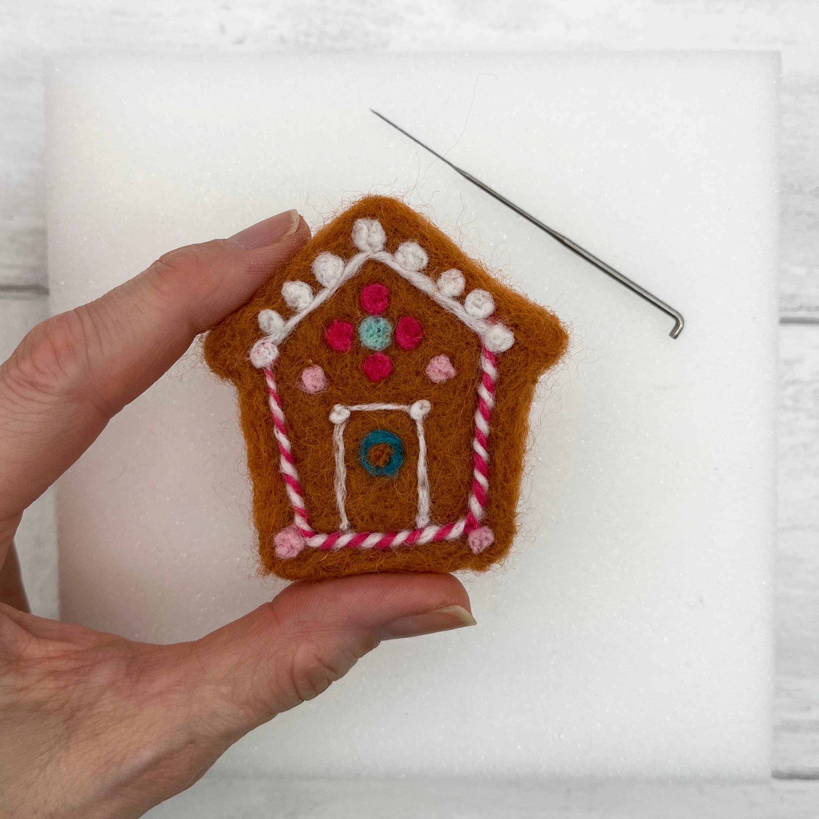 Needle Felting Kit, Gingerbread Decorations. Christmas craft